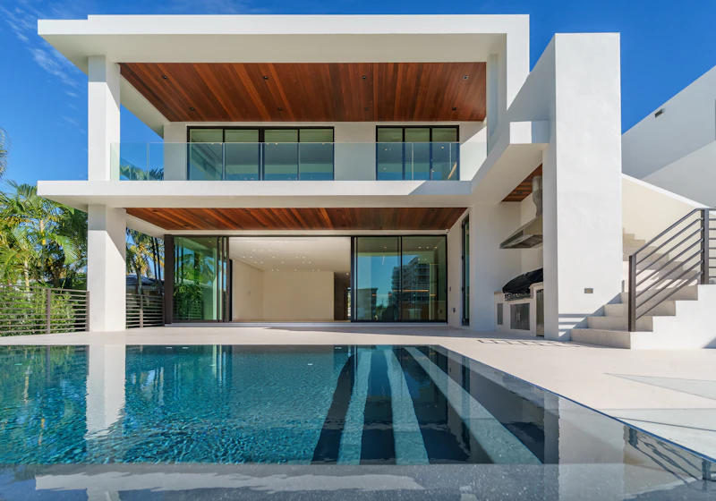 Multi-floor villa requiring stair moving